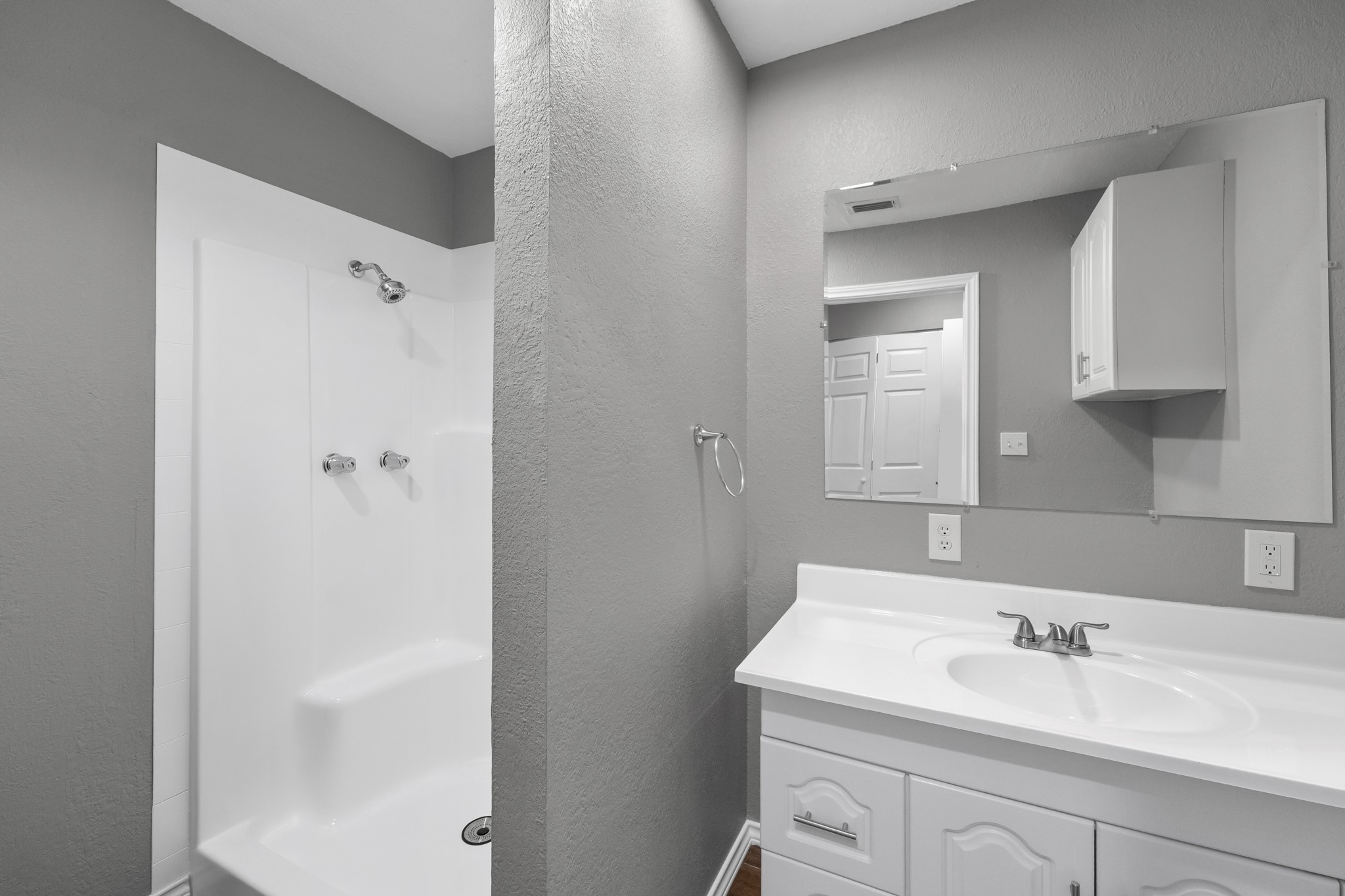 317 E Glendale Street Crowley TX 76036
