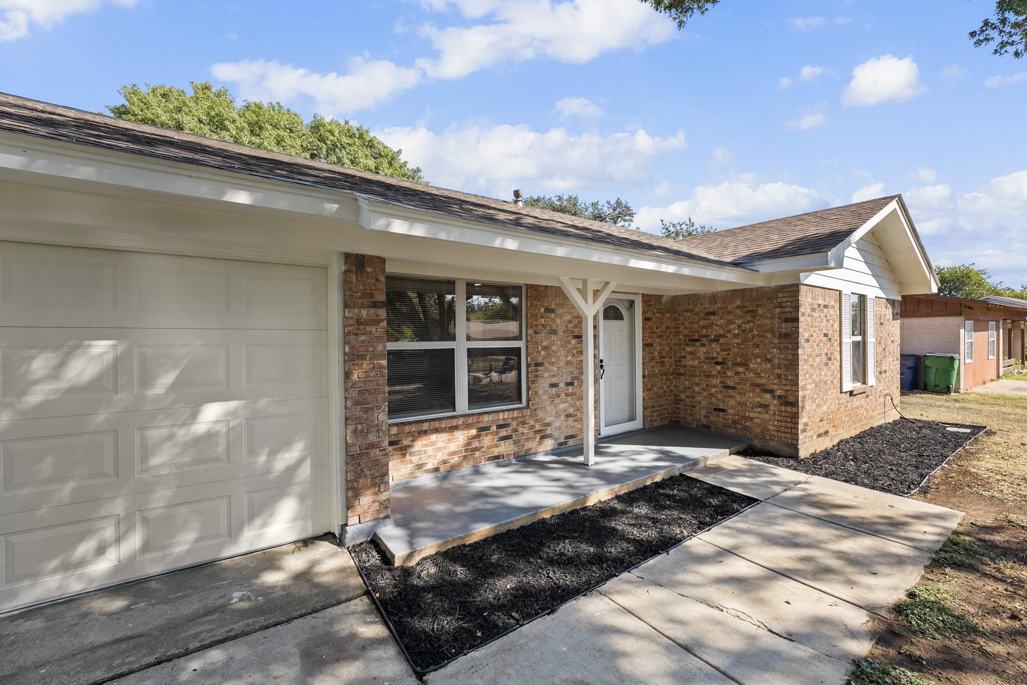 317 E Glendale Street Crowley TX 76036