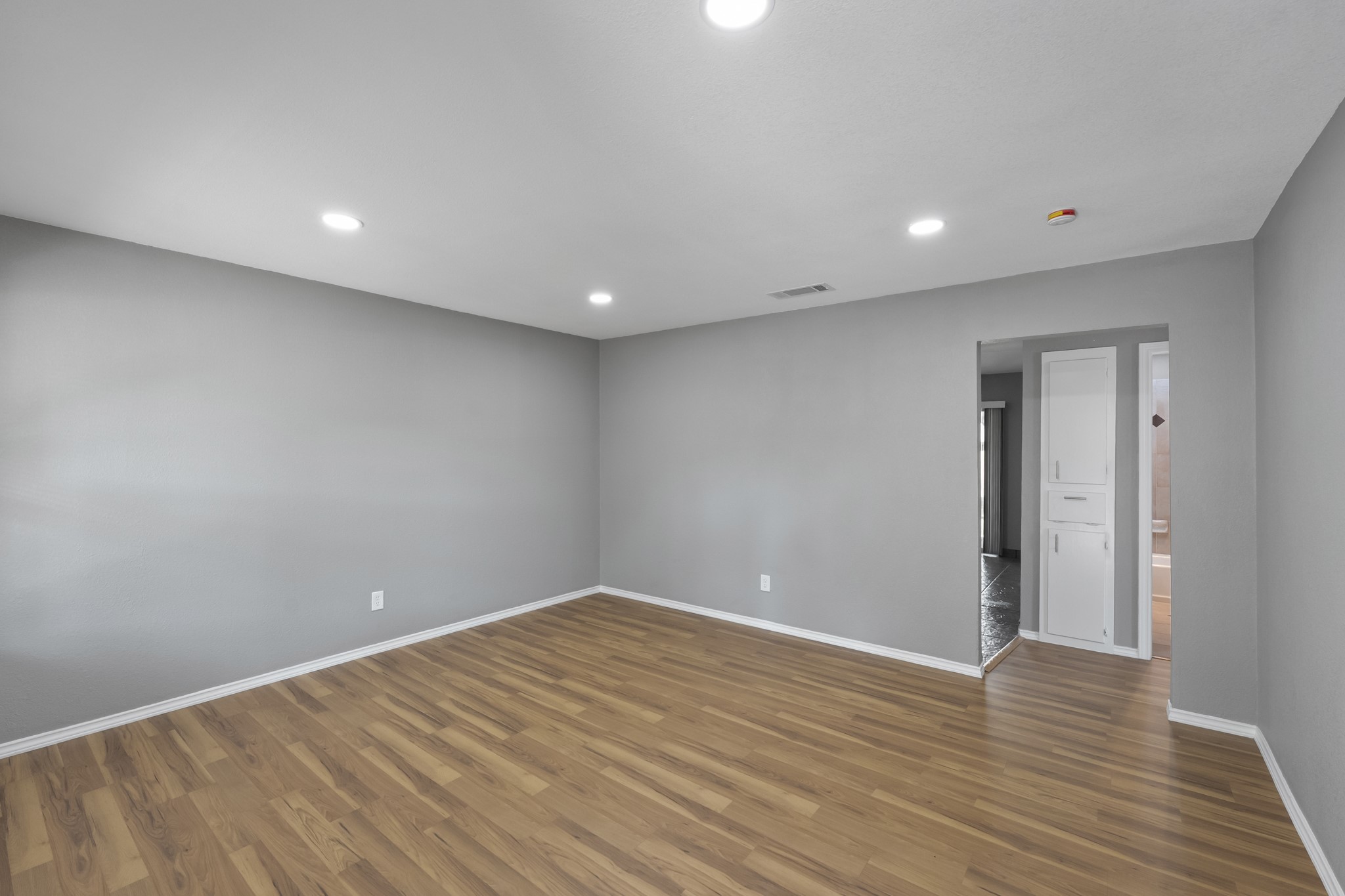 317 E Glendale Street Crowley TX 76036
