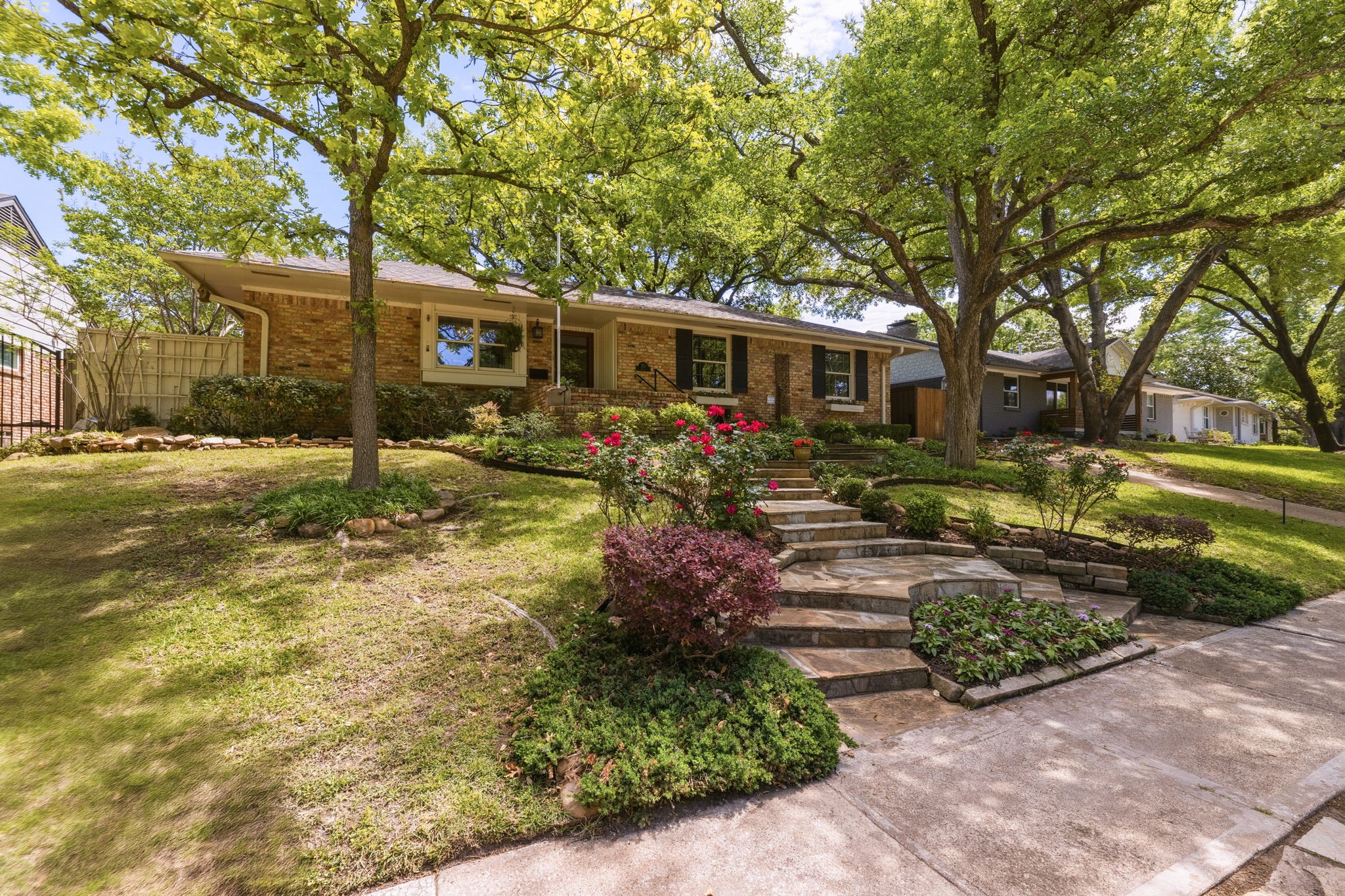 713 Laguna Drive Richardson TX 75080