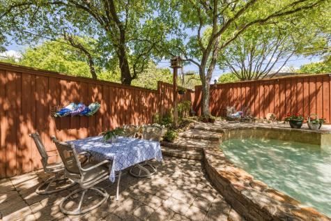 713 Laguna Drive Richardson TX 75080