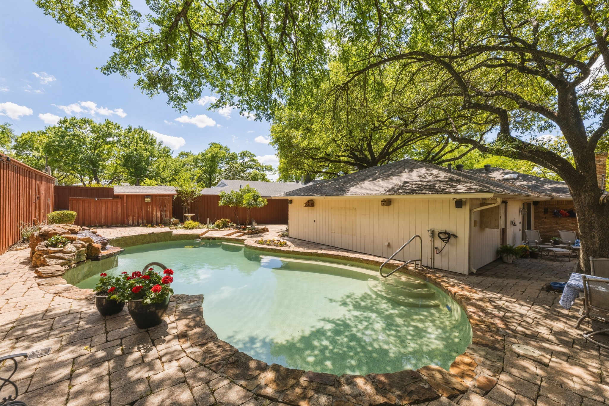 713 Laguna Drive Richardson TX 75080