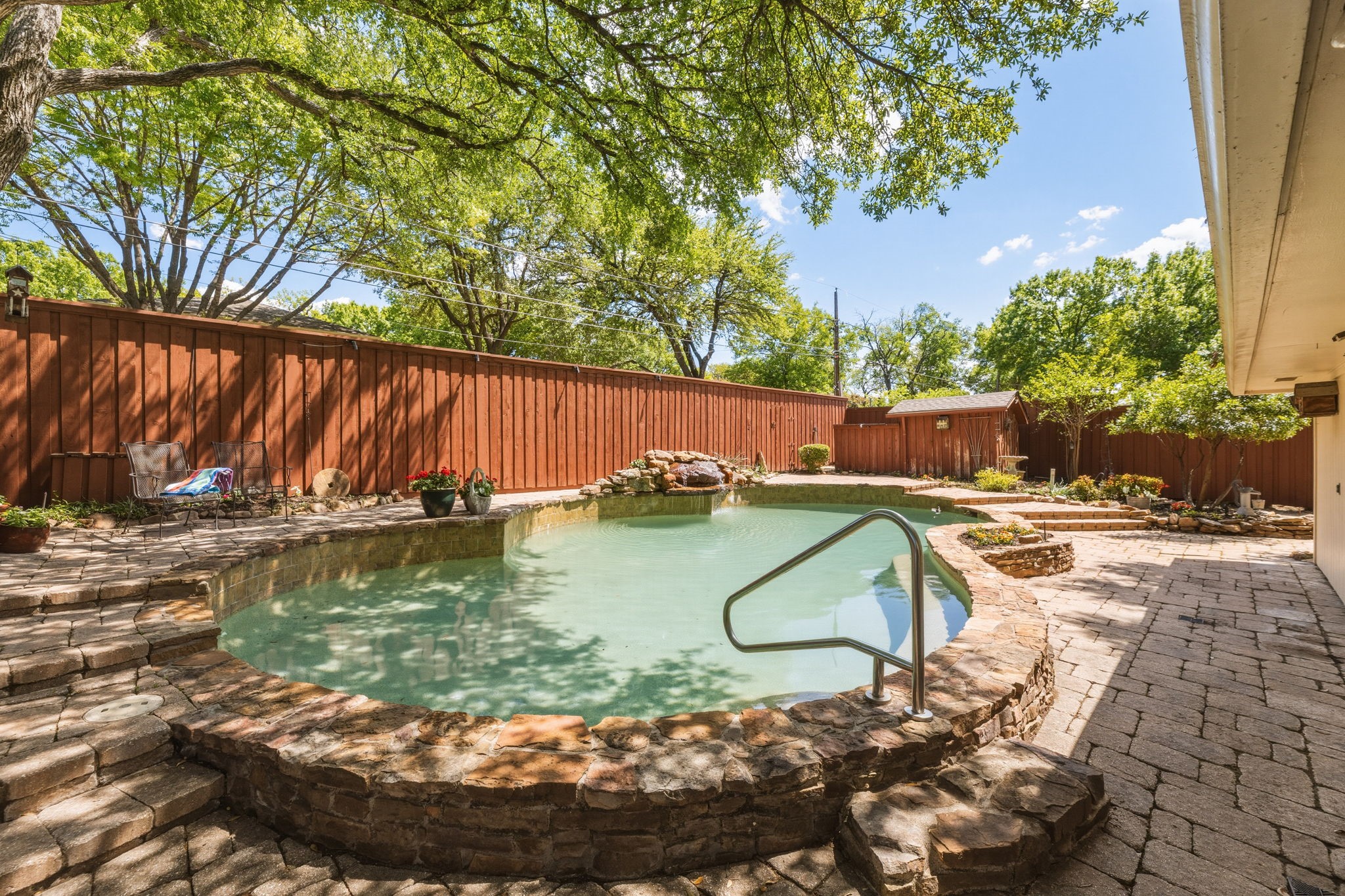 713 Laguna Drive Richardson TX 75080