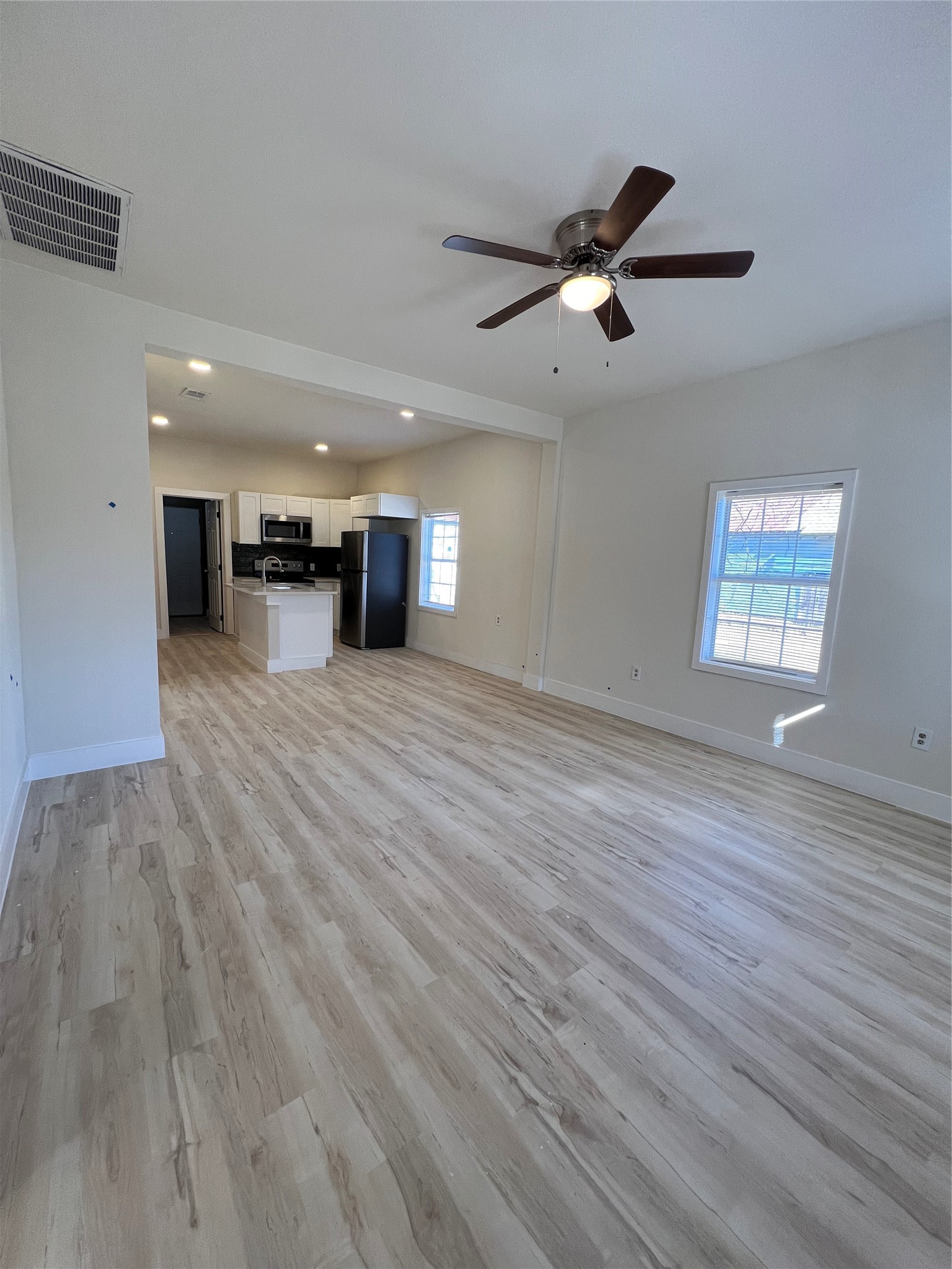 705 E 1st North Street Kaufman TX 75142