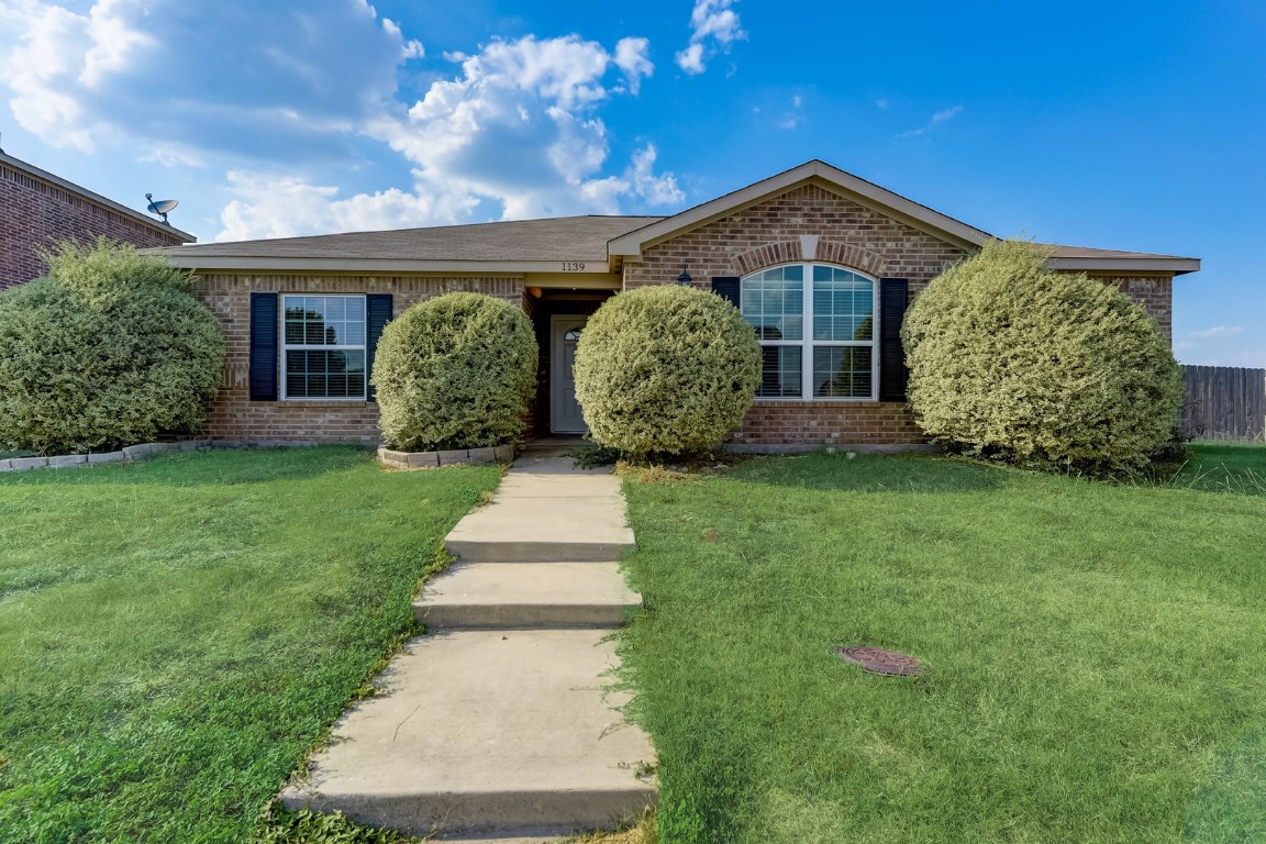 1139 Leigh Lane Duncanville TX 75137