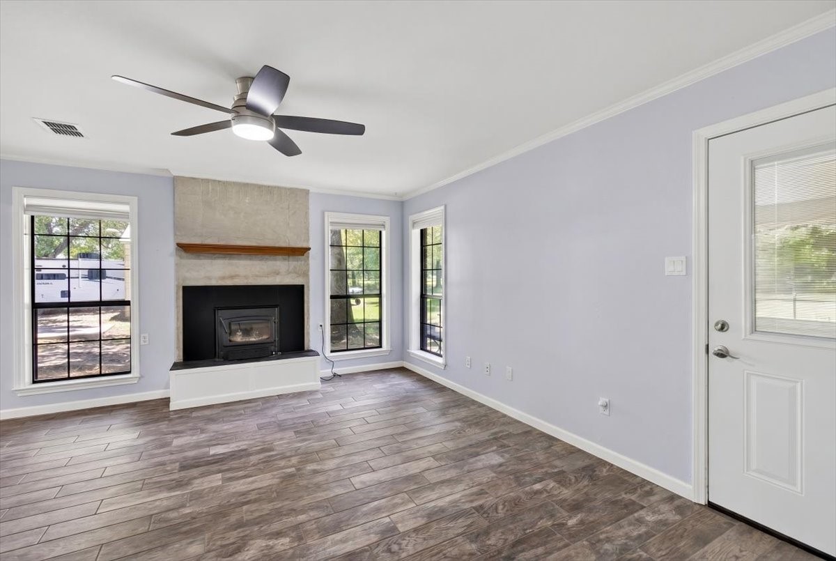421 Vz County Road 3613 Edgewood TX 75117