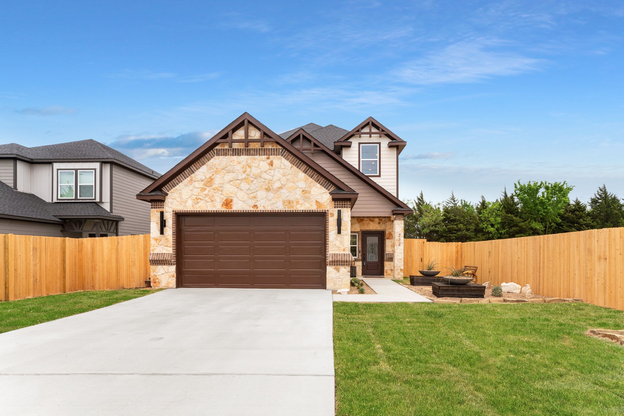 232 Hilltop Drive Ennis TX 75119