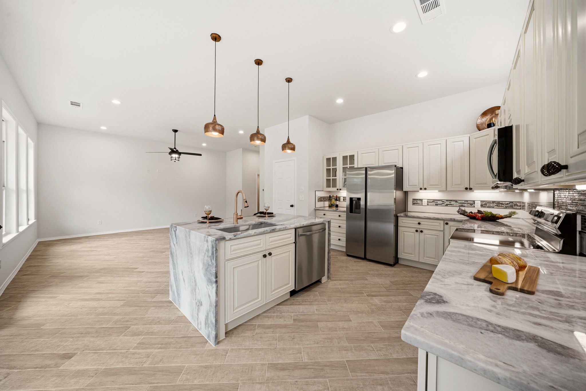 232 Hilltop Drive Ennis TX 75119