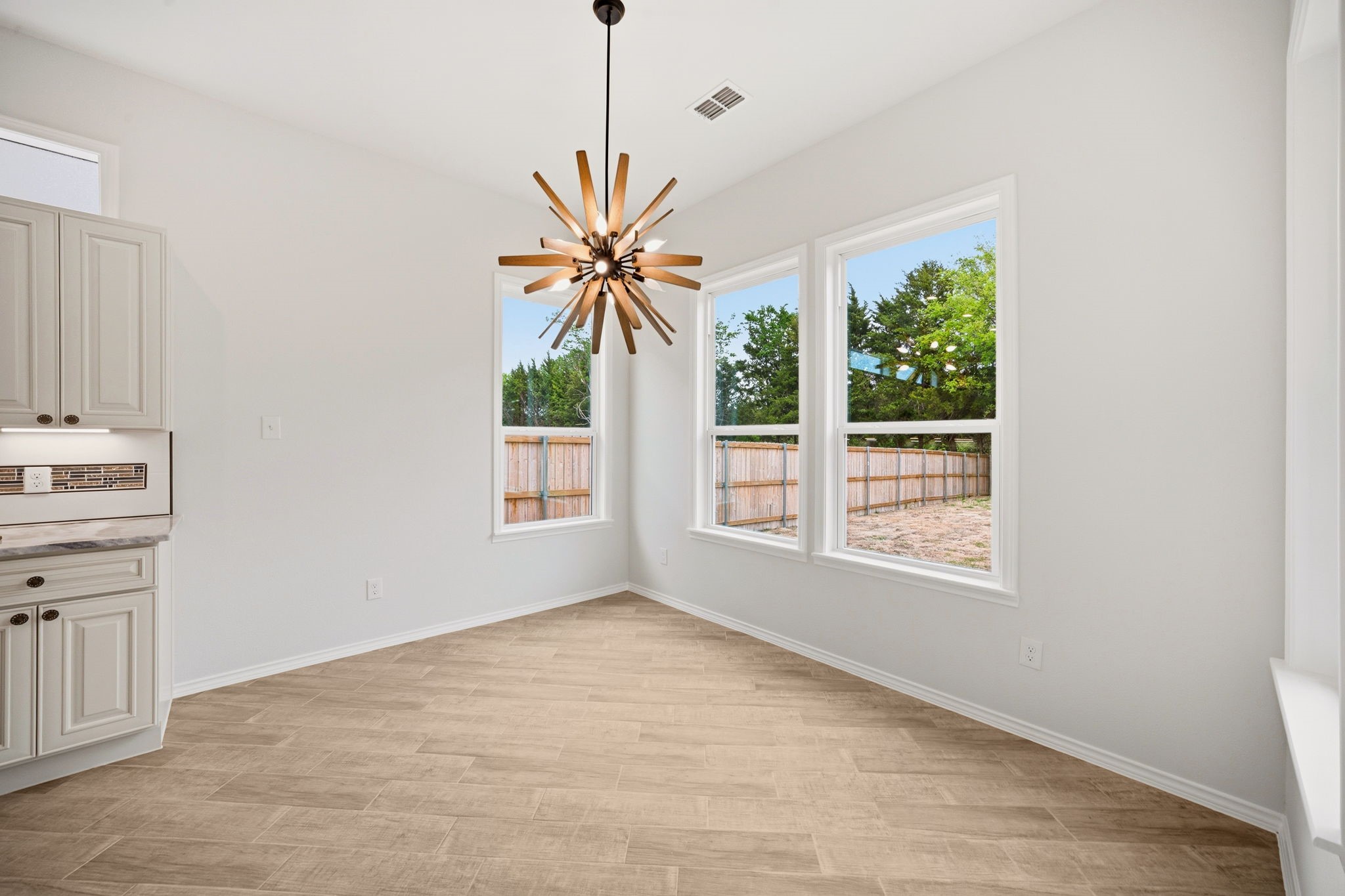 232 Hilltop Drive Ennis TX 75119