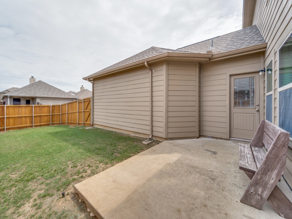 9117 Eastwood Avenue Cross Roads TX 76227