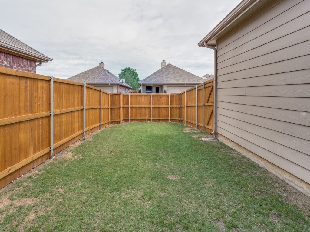 9117 Eastwood Avenue Cross Roads TX 76227