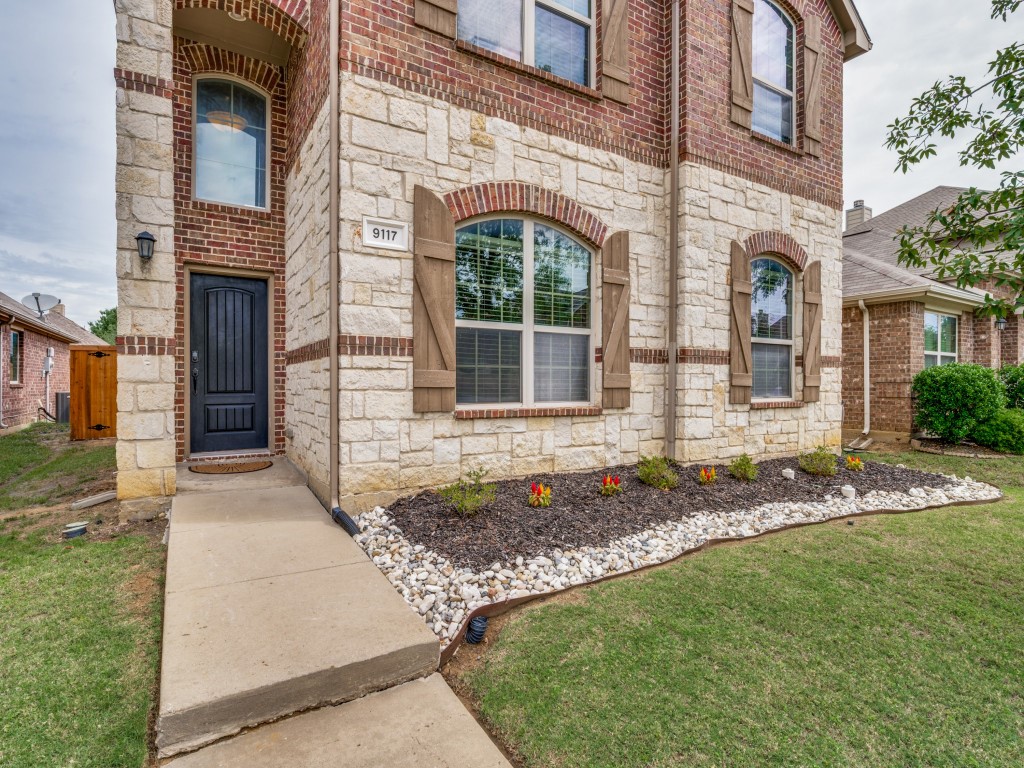 9117 Eastwood Avenue Cross Roads TX 76227