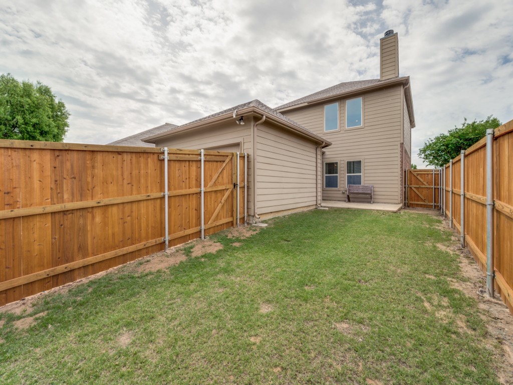 9117 Eastwood Avenue Cross Roads TX 76227