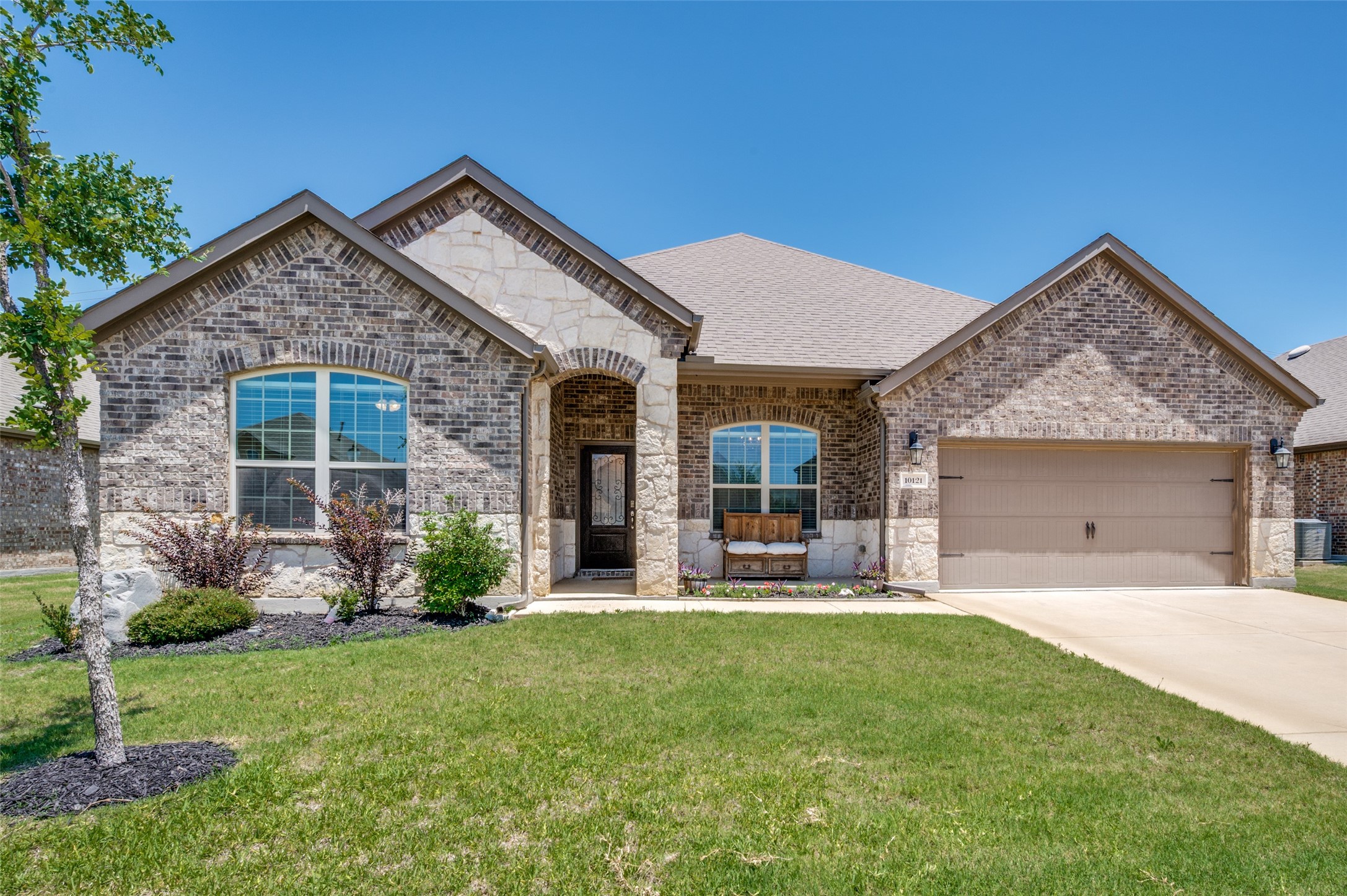 10121 Table Bluff Street Aubrey TX 76227