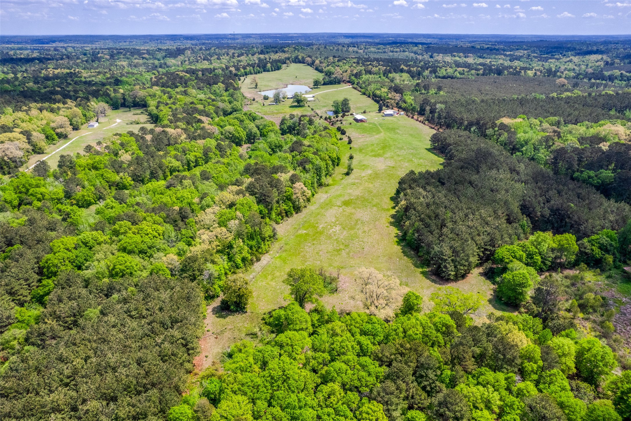 1050 County Road 2618 Marietta TX 75566
