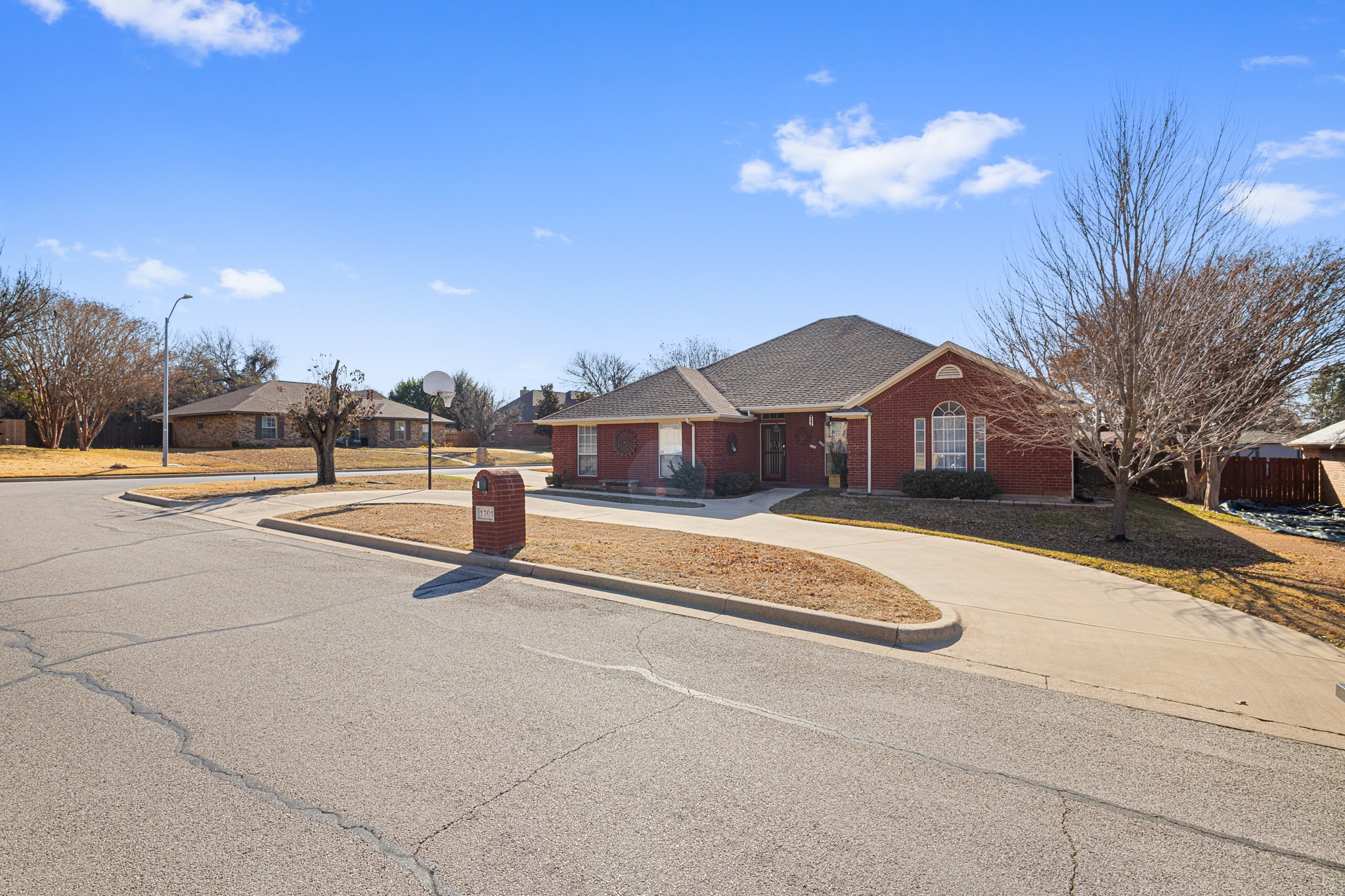 1701 Oakmeadow Drive Decatur TX 76234