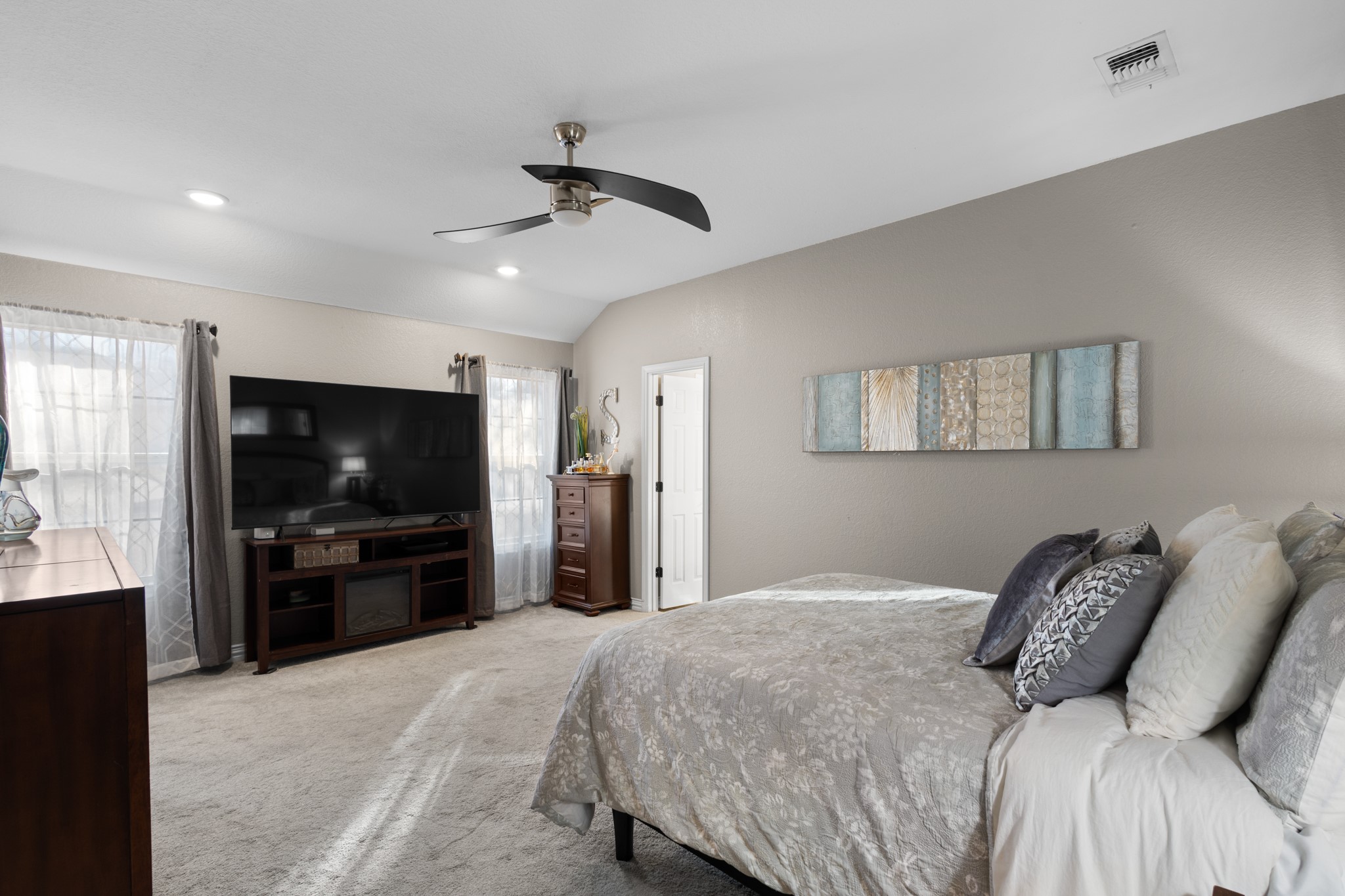 1701 Oakmeadow Drive Decatur TX 76234