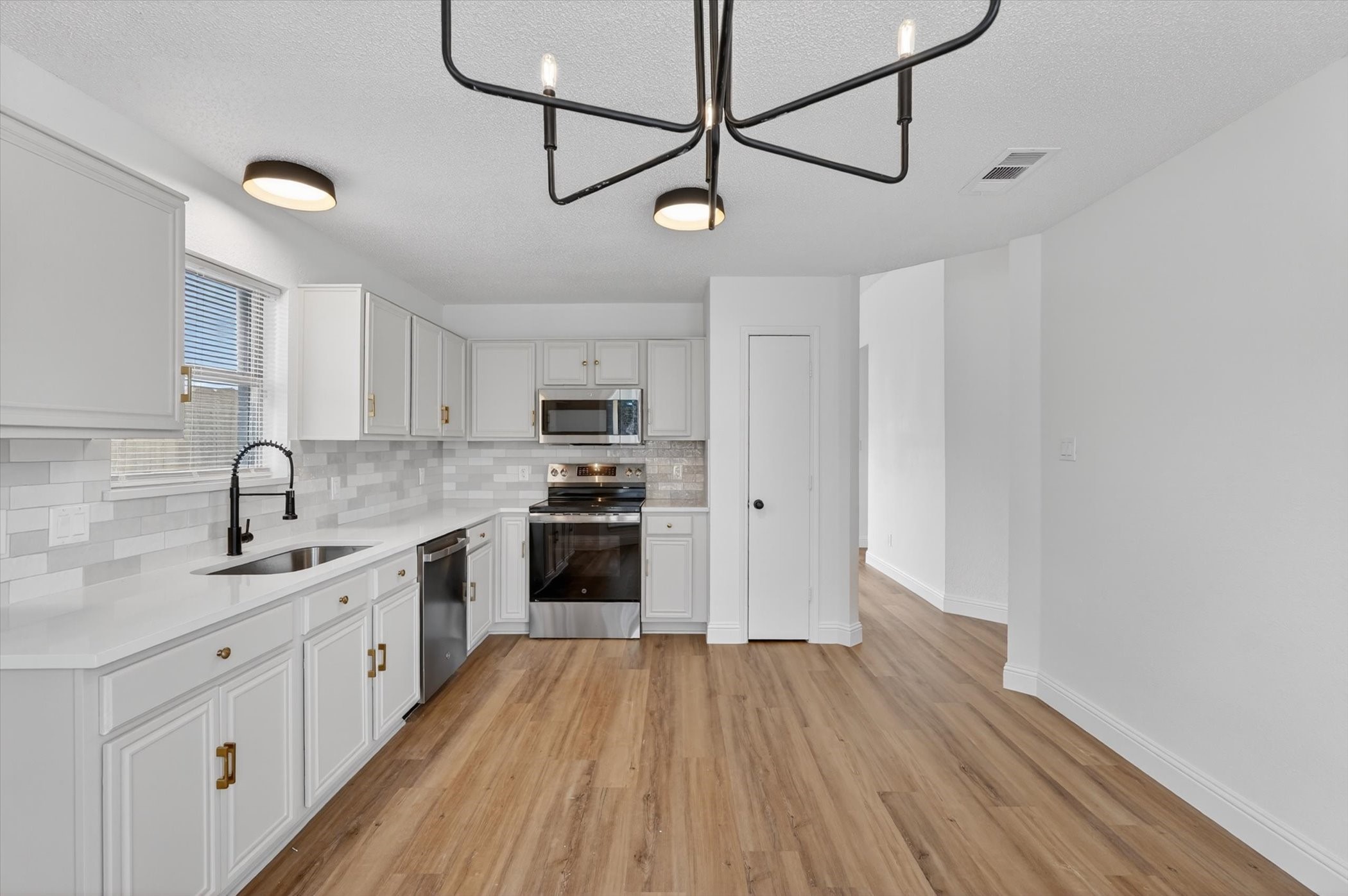 8194 Waterside Trail Fort Worth TX 76137