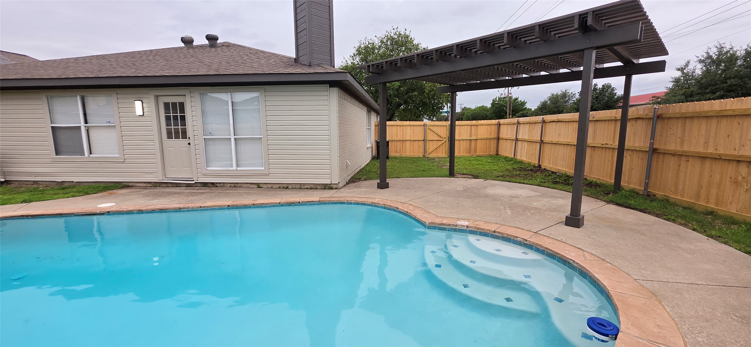 8194 Waterside Trail Fort Worth TX 76137