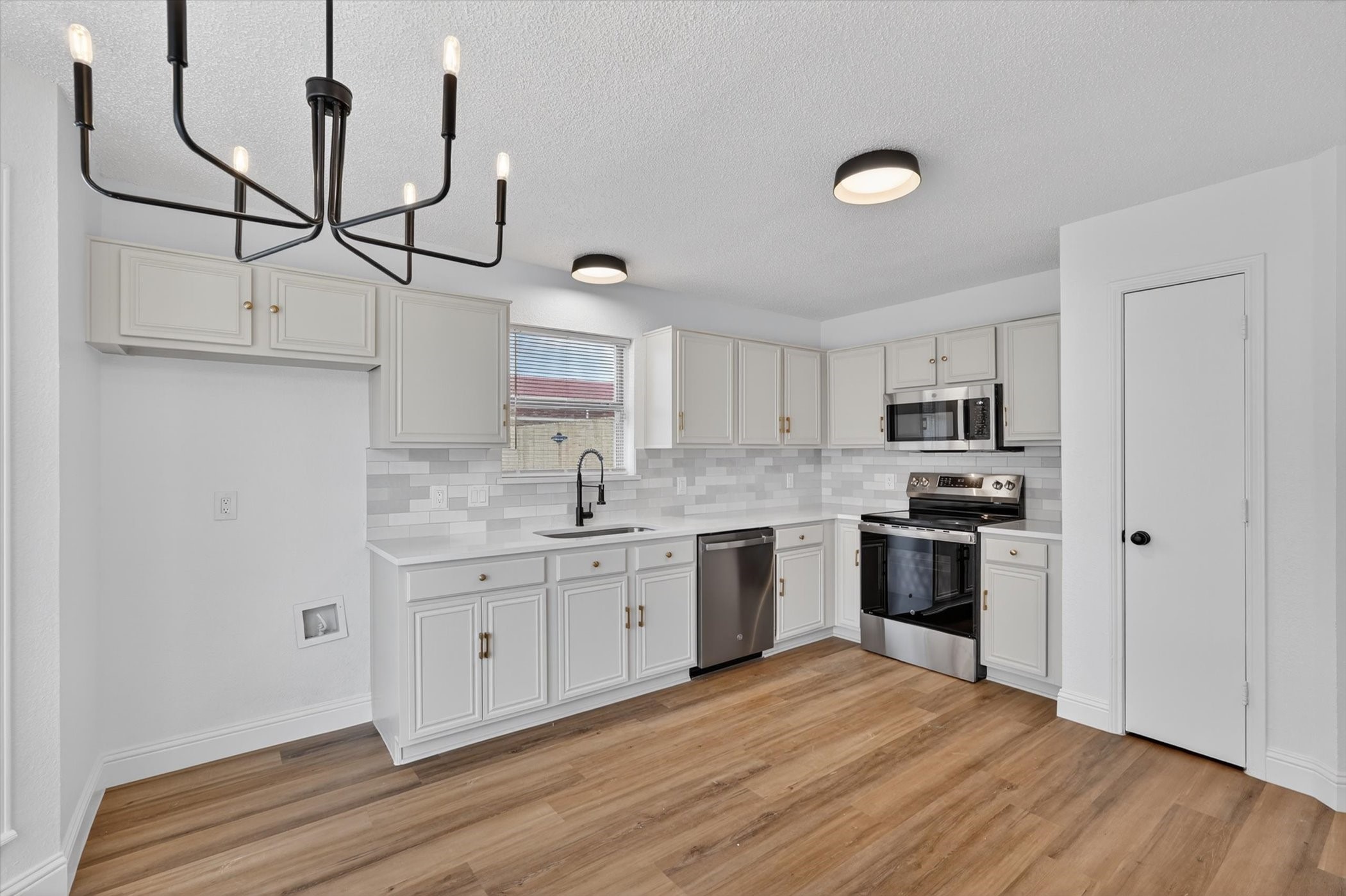 8194 Waterside Trail Fort Worth TX 76137