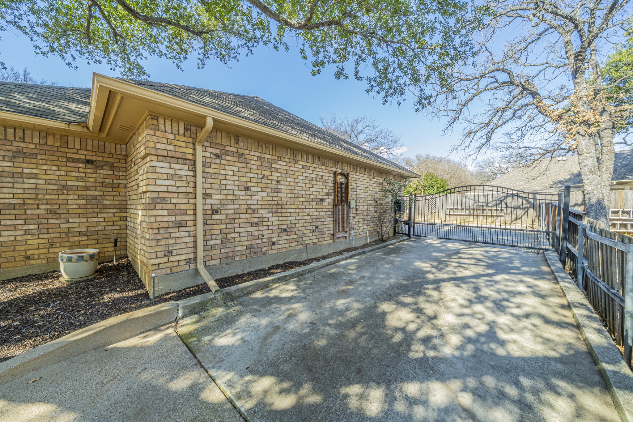 5609 Euclid Drive Arlington TX 76013