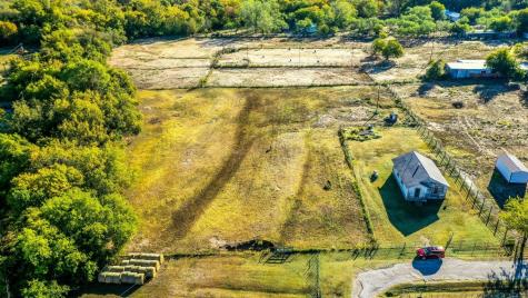 220 Middle Road Azle TX 76020