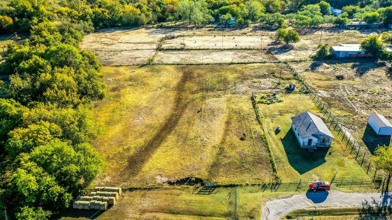 220 Middle Road Azle TX 76020