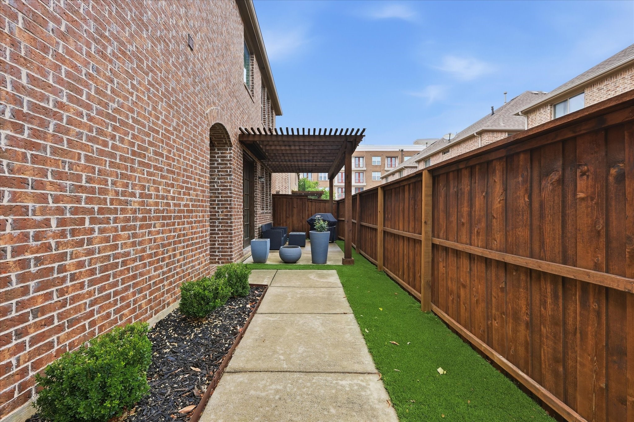 2511 Charlie Bird Parkway Farmers Branch TX 75234