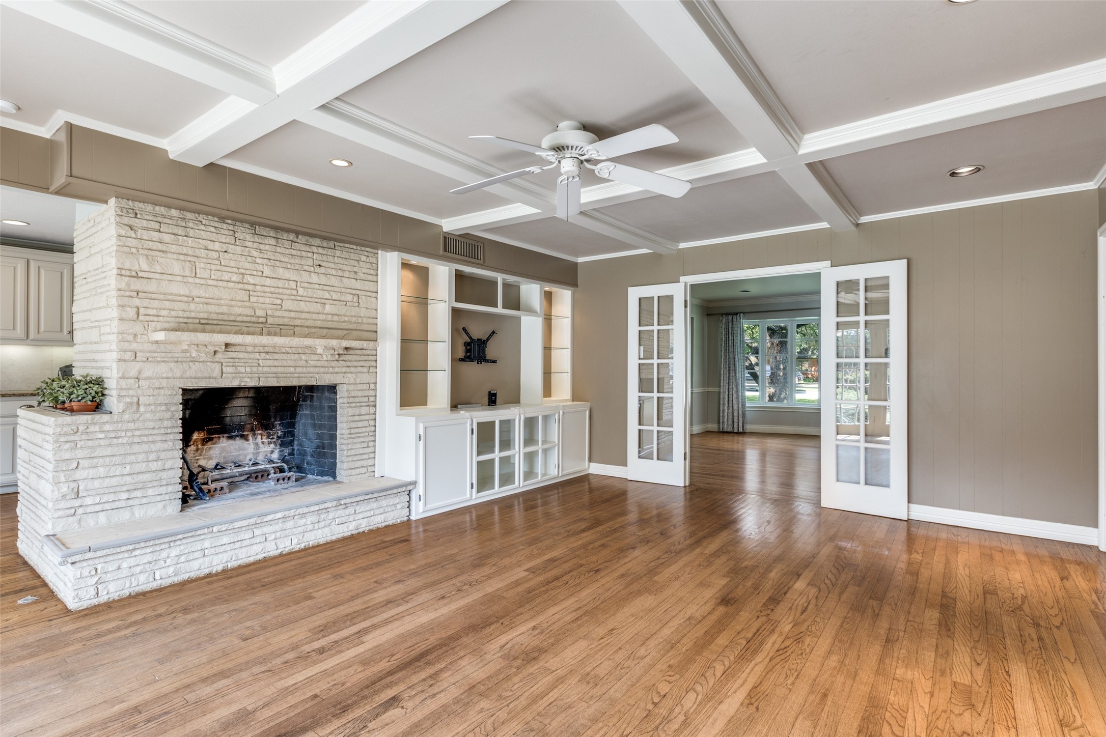 4824 Allencrest Lane Dallas TX 75244