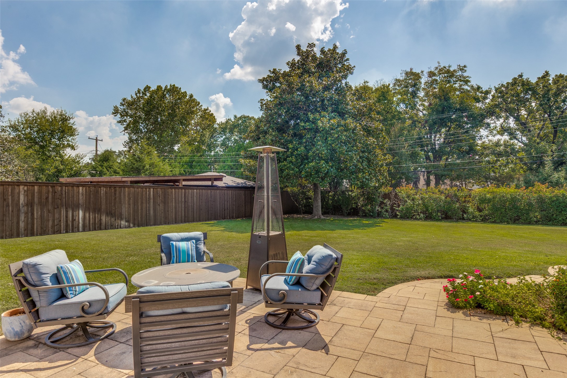 4824 Allencrest Lane Dallas TX 75244