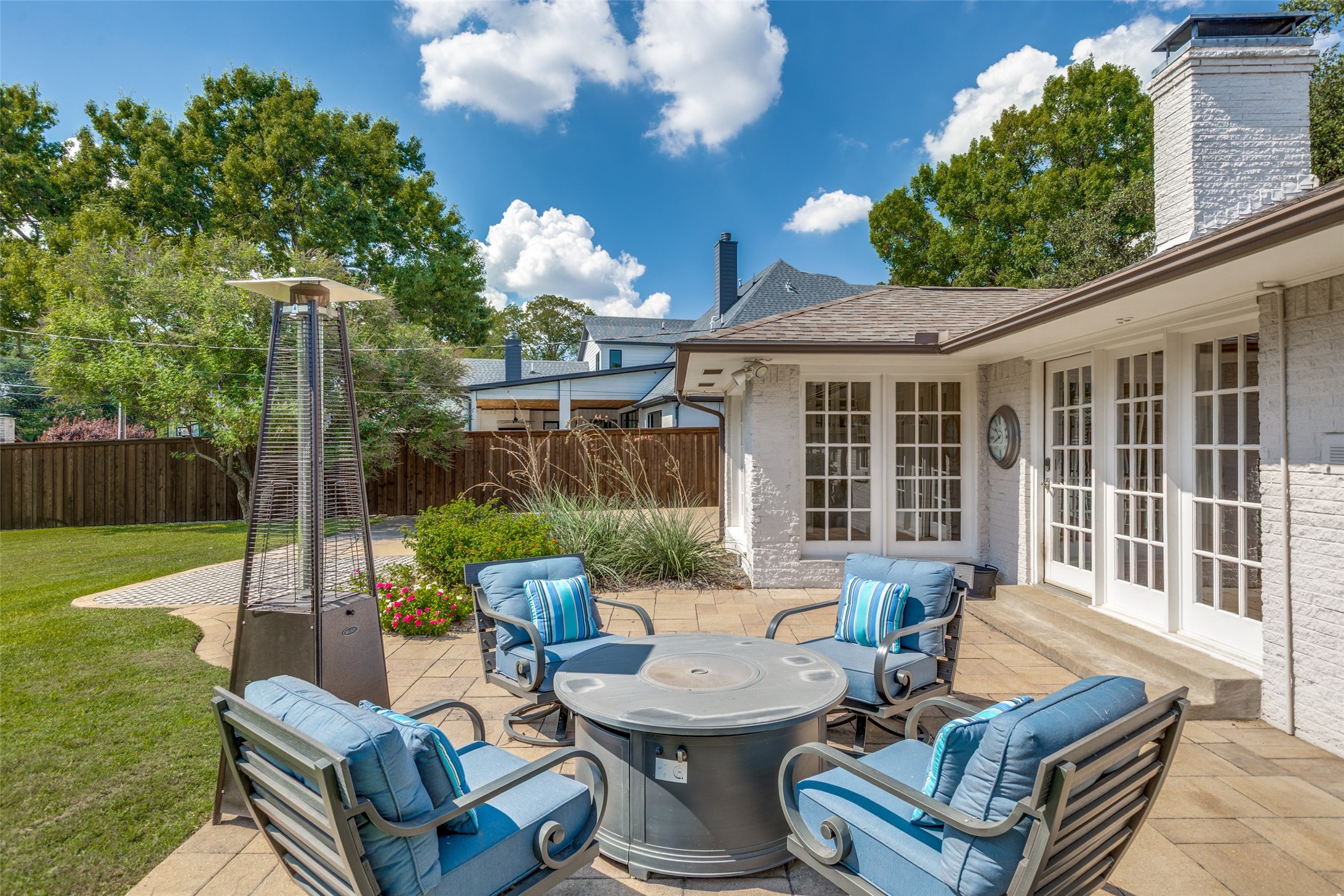 4824 Allencrest Lane Dallas TX 75244