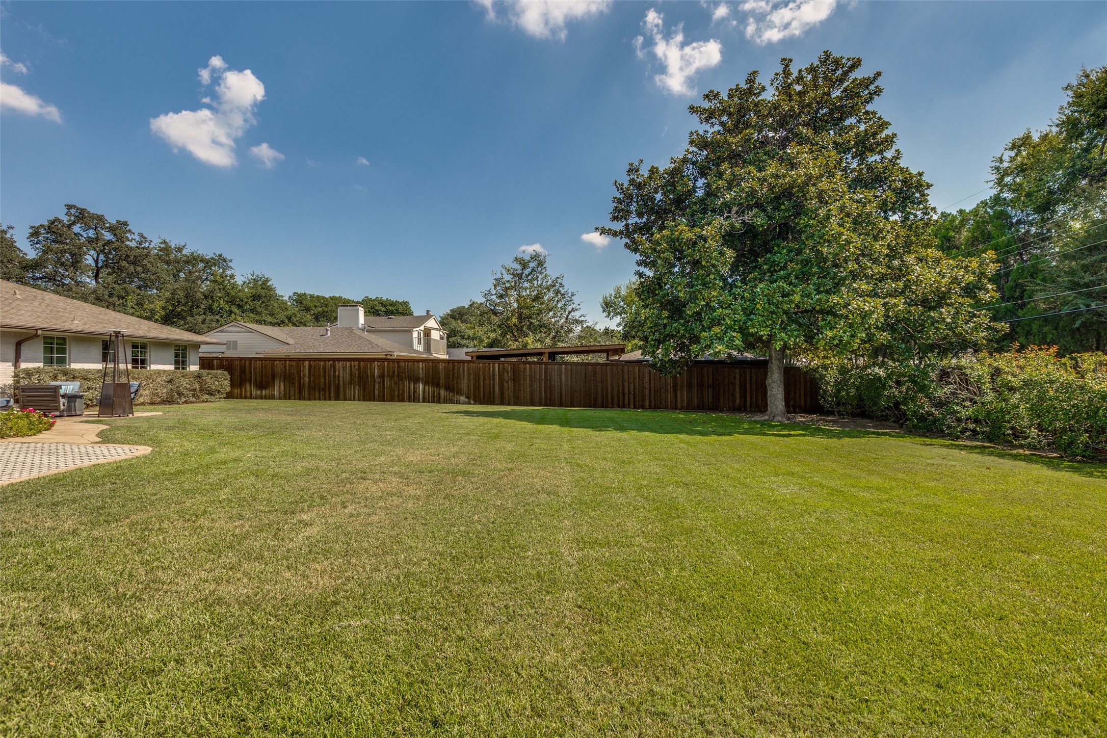 4824 Allencrest Lane Dallas TX 75244