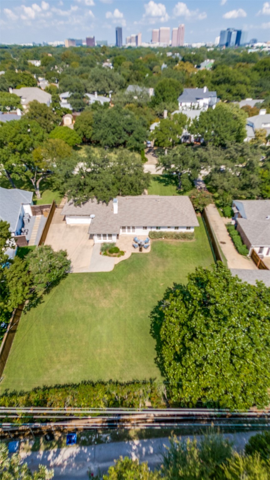 4824 Allencrest Lane Dallas TX 75244