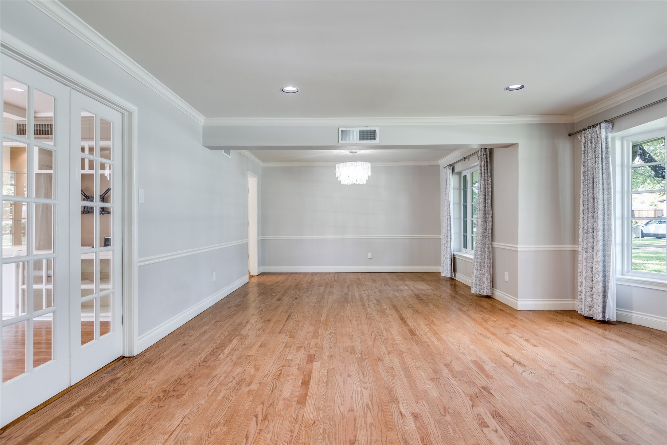 4824 Allencrest Lane Dallas TX 75244