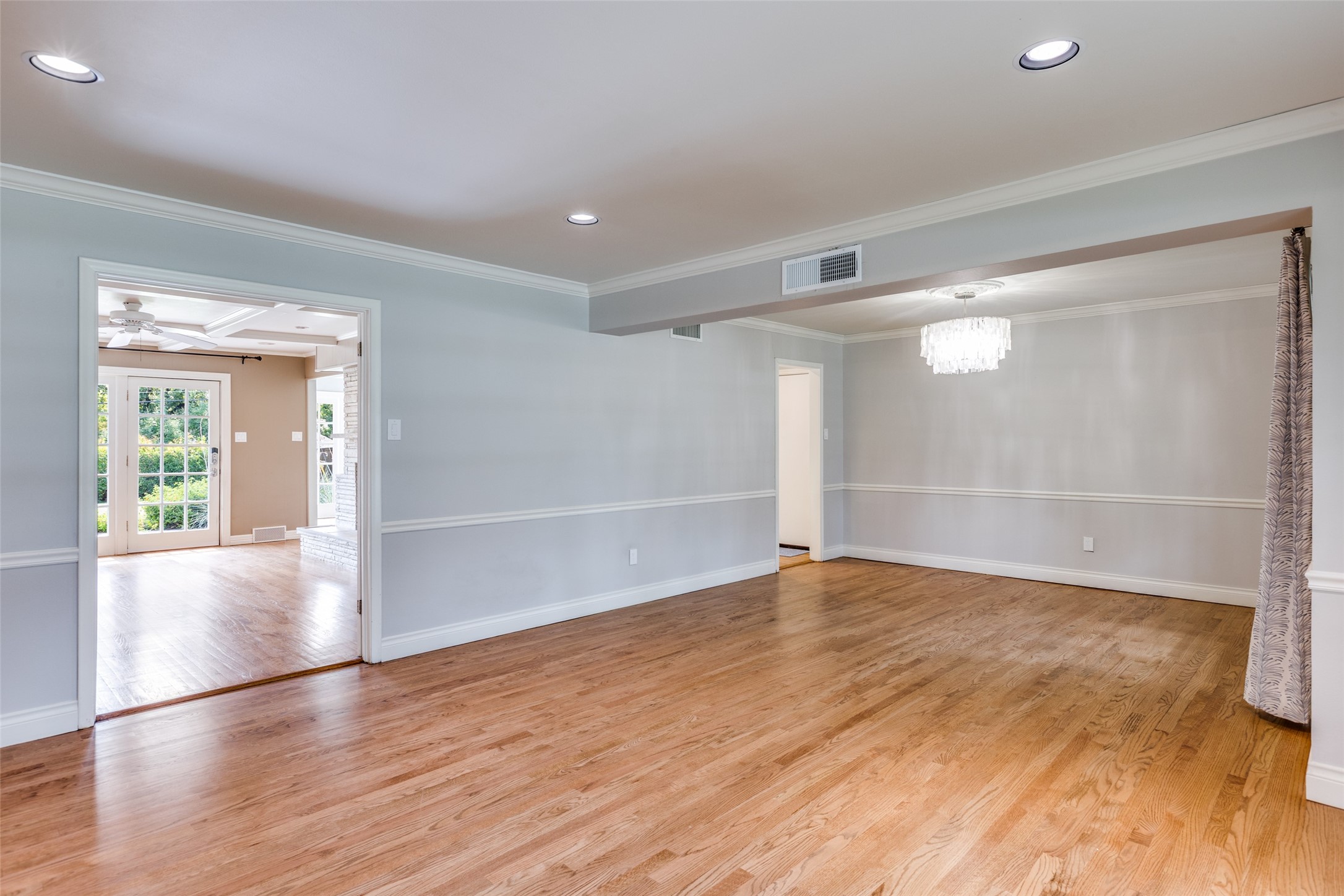 4824 Allencrest Lane Dallas TX 75244