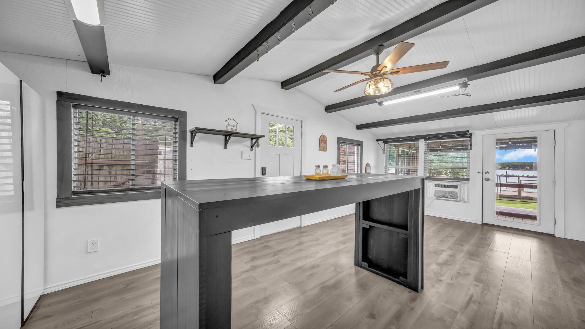 1028 W Lake Drive Weatherford TX 76087