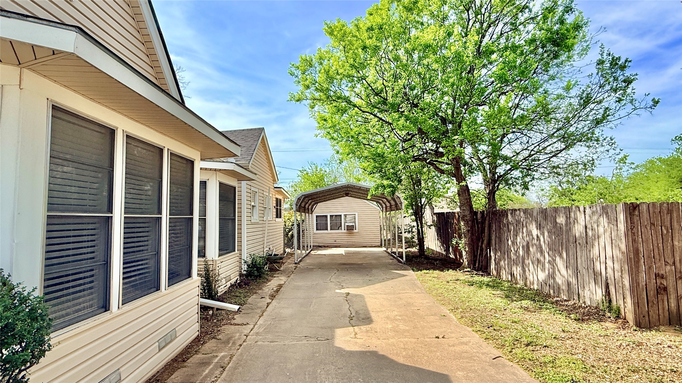 1122 4th Street Graham TX 76450