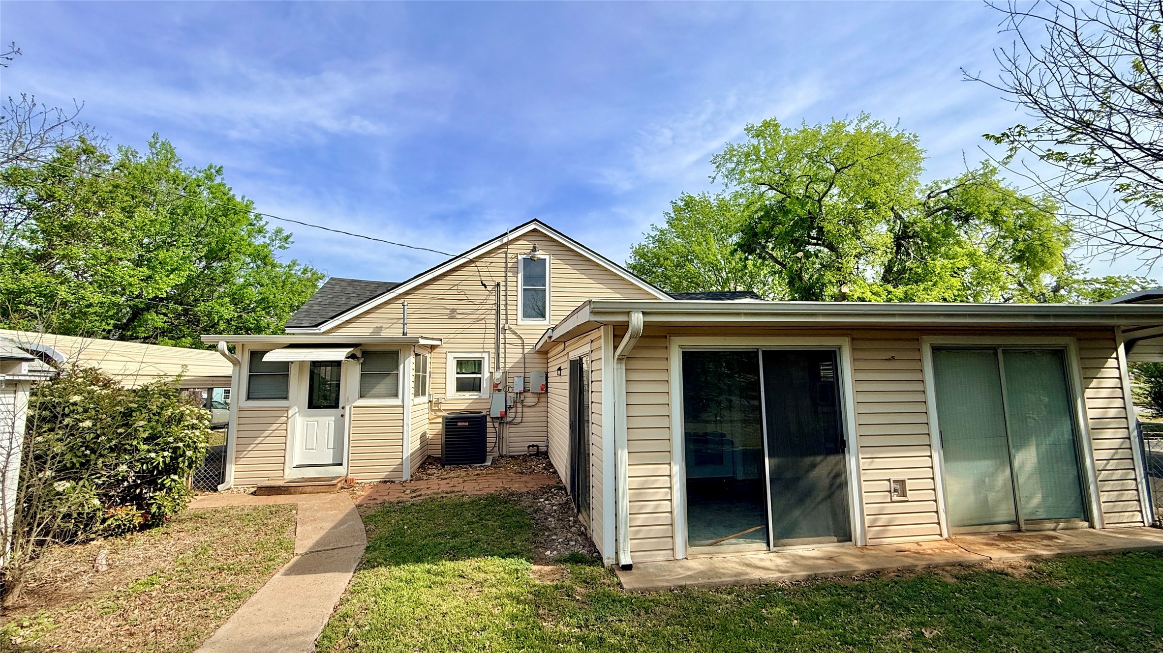 1122 4th Street Graham TX 76450