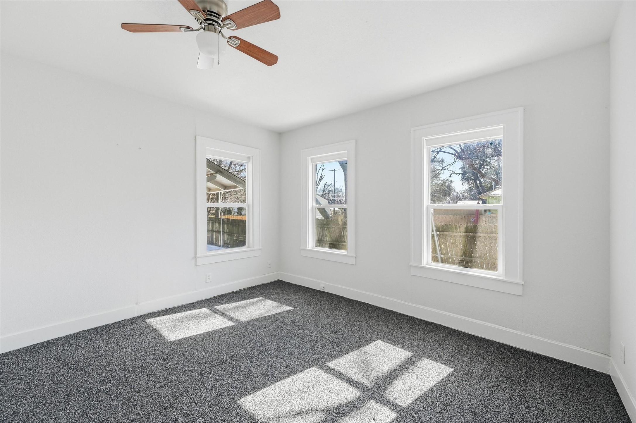 526 S Clinton Avenue Dallas TX 75208