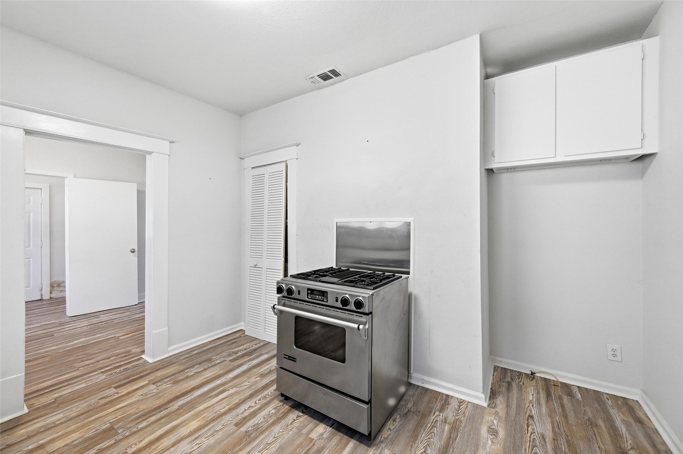 526 S Clinton Avenue Dallas TX 75208