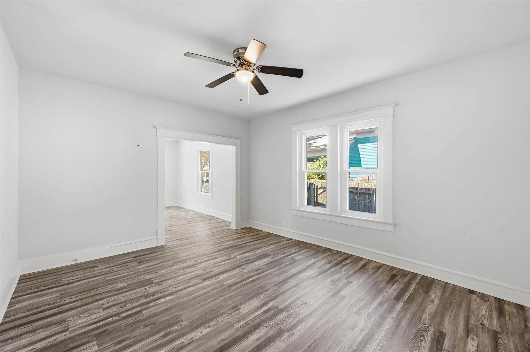 526 S Clinton Avenue Dallas TX 75208