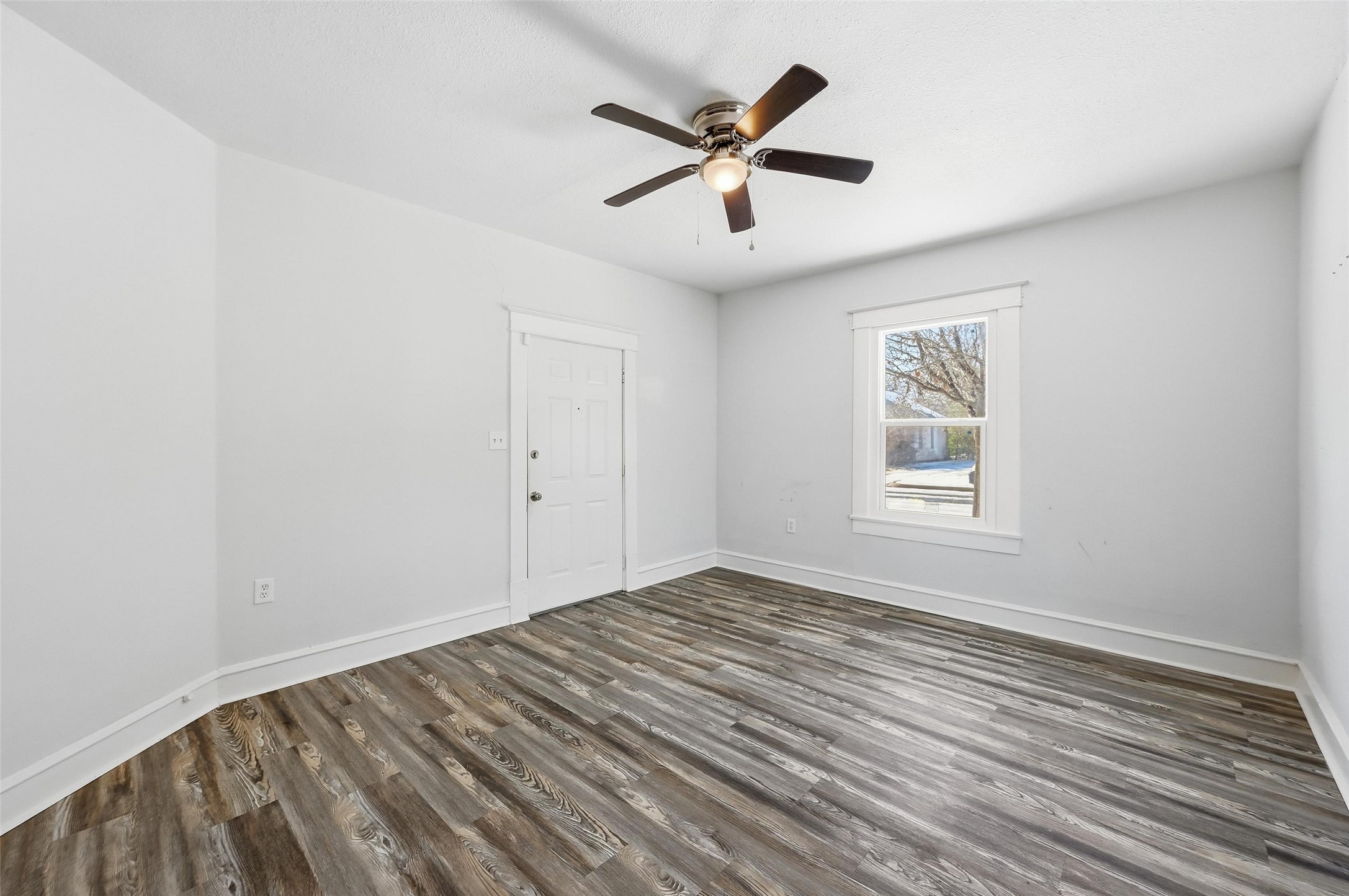 526 S Clinton Avenue Dallas TX 75208