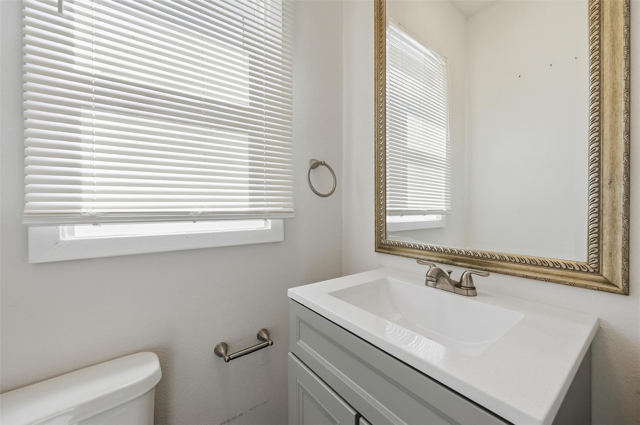 526 S Clinton Avenue Dallas TX 75208