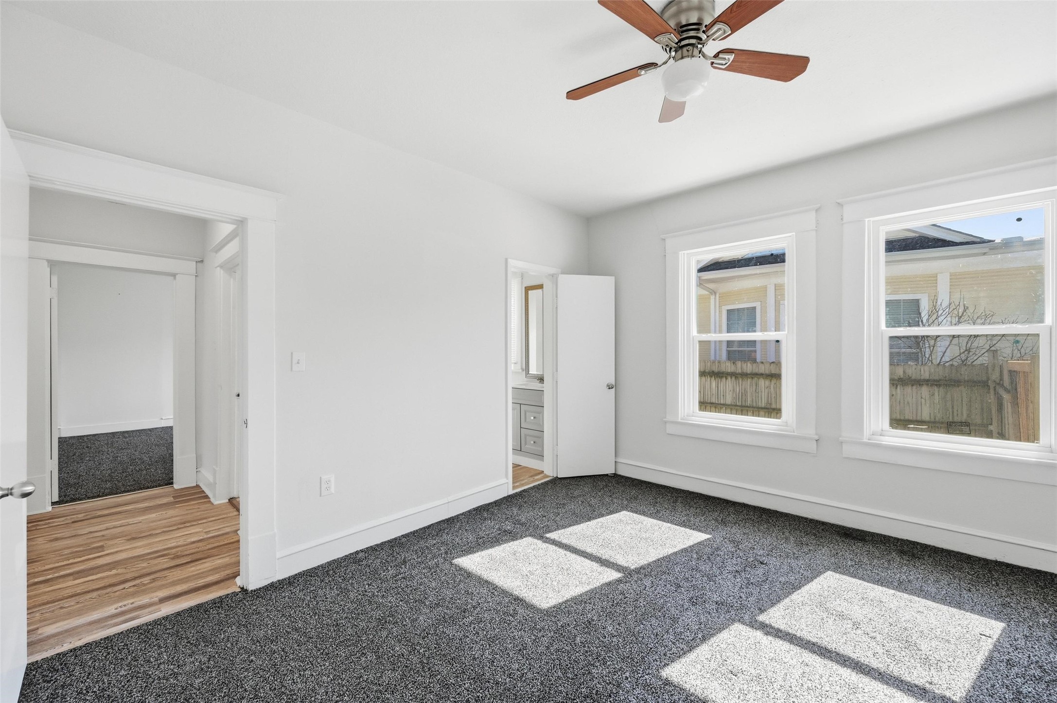 526 S Clinton Avenue Dallas TX 75208