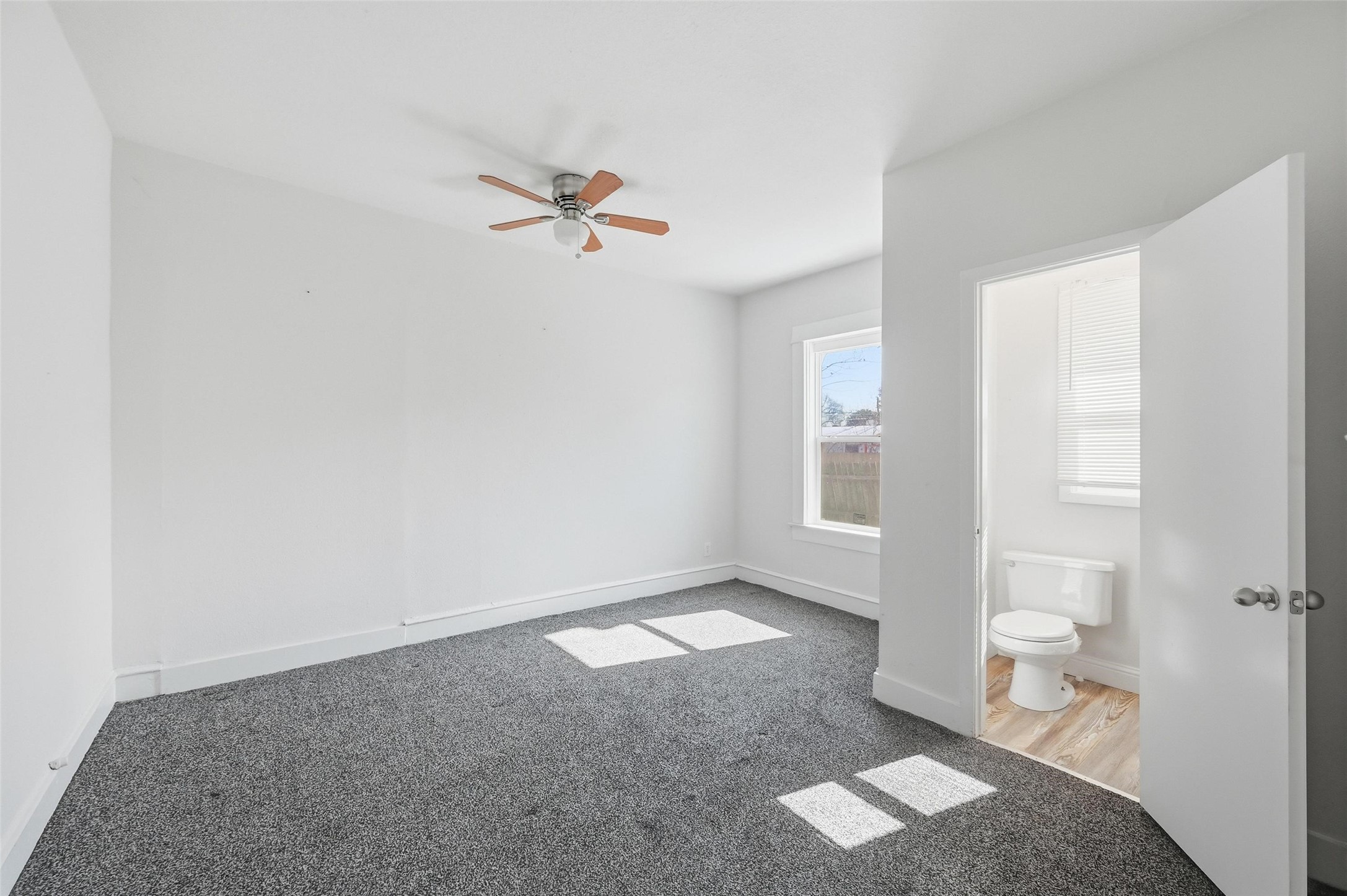 526 S Clinton Avenue Dallas TX 75208