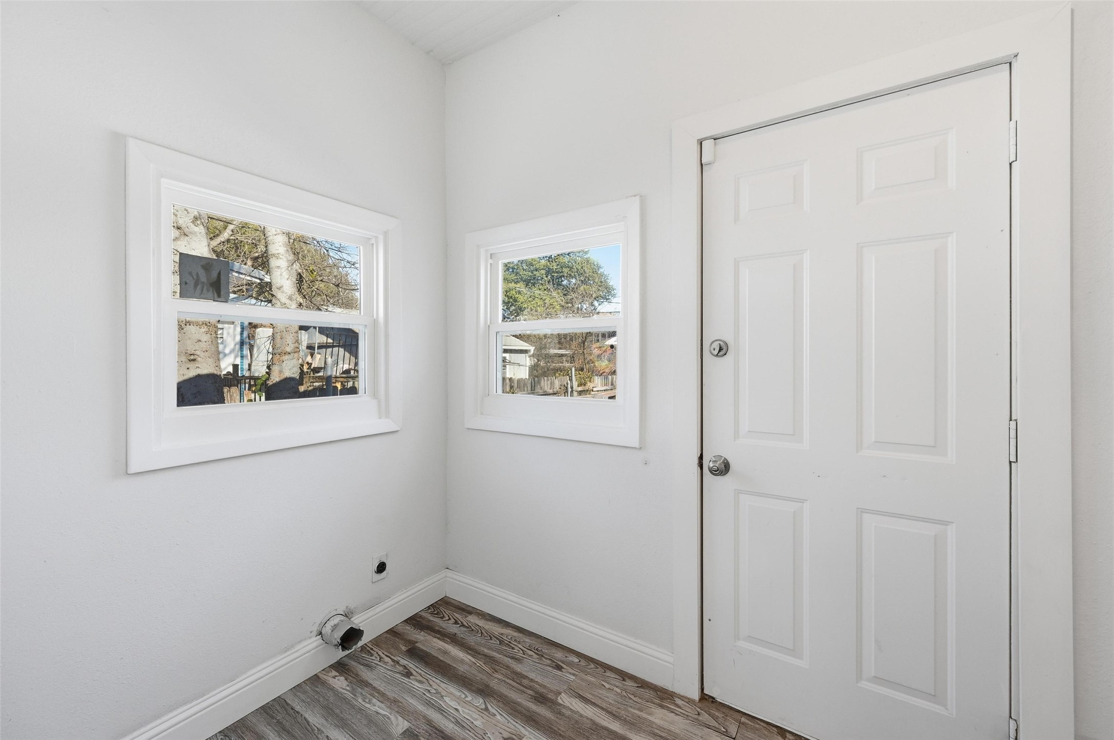 526 S Clinton Avenue Dallas TX 75208