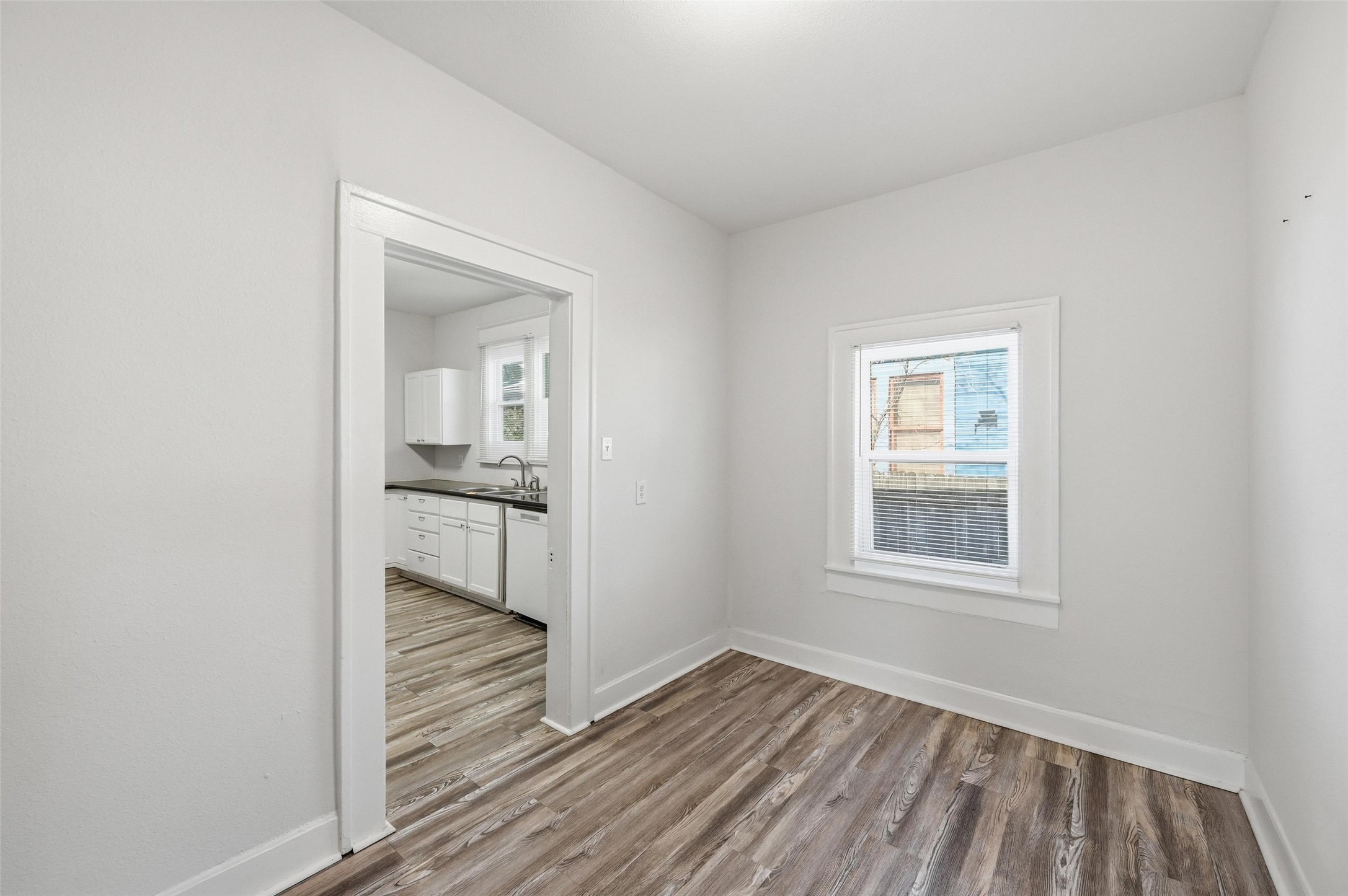 526 S Clinton Avenue Dallas TX 75208