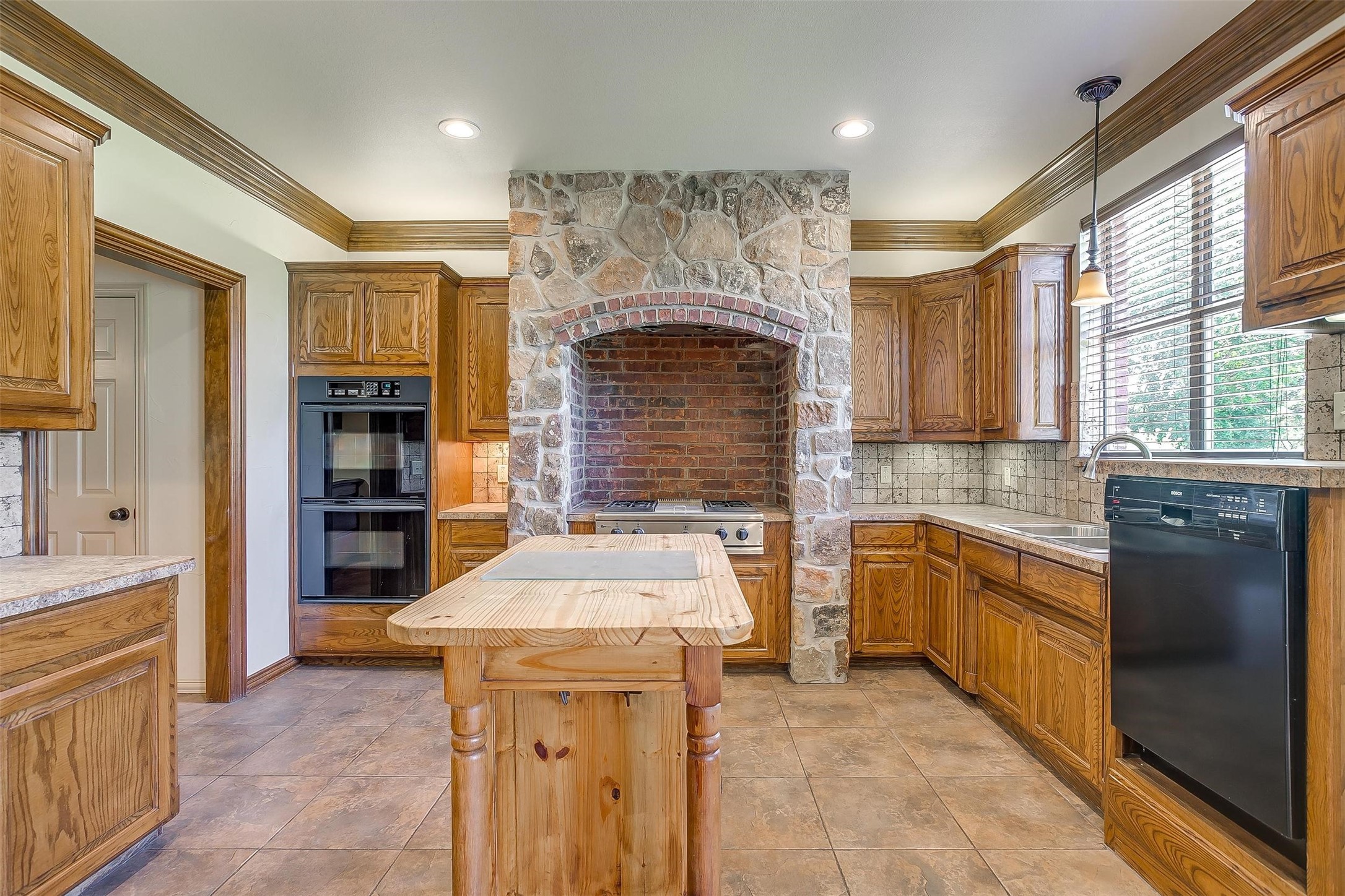 1701 Lakefront Drive Aledo TX 76008