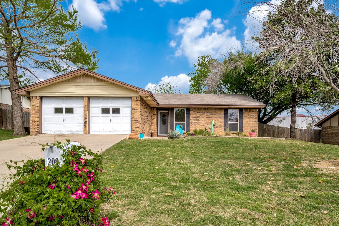 209 S Sendero Drive Decatur TX 76234