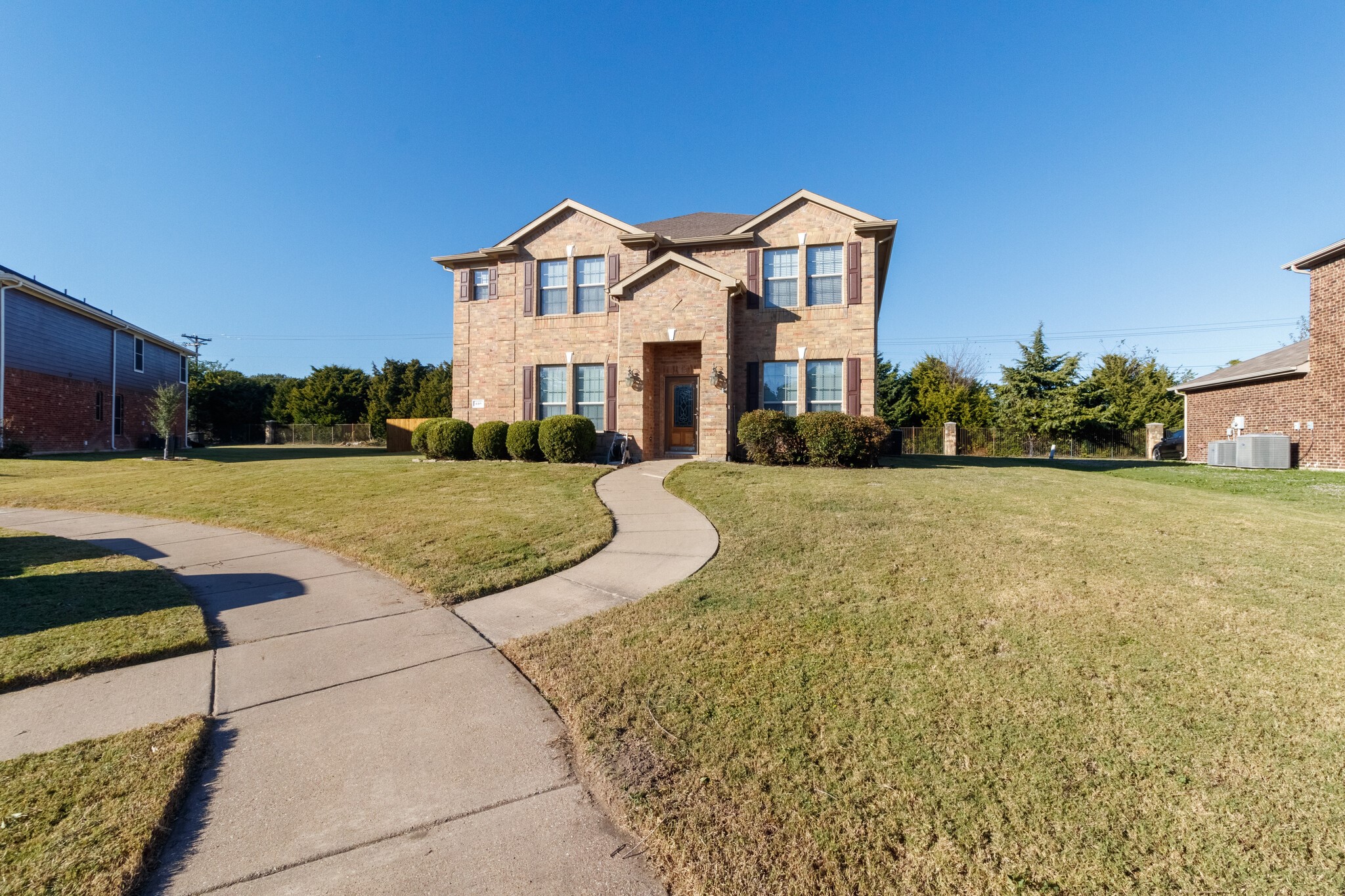 605 Goldenrod Court Desoto TX 75115